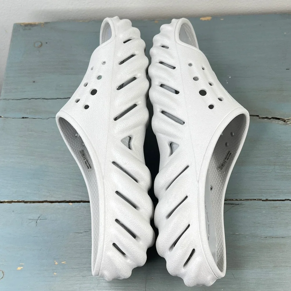 Crocs Echo Slide Light Grey Men 6 Women 8 Sporty Comfort Sandals